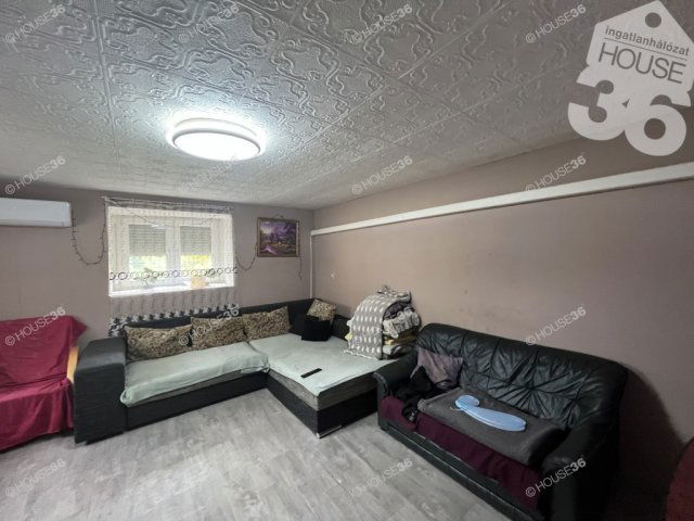 Eladó családi ház, Nagykőrösön 19.8 M Ft, 2 szobás