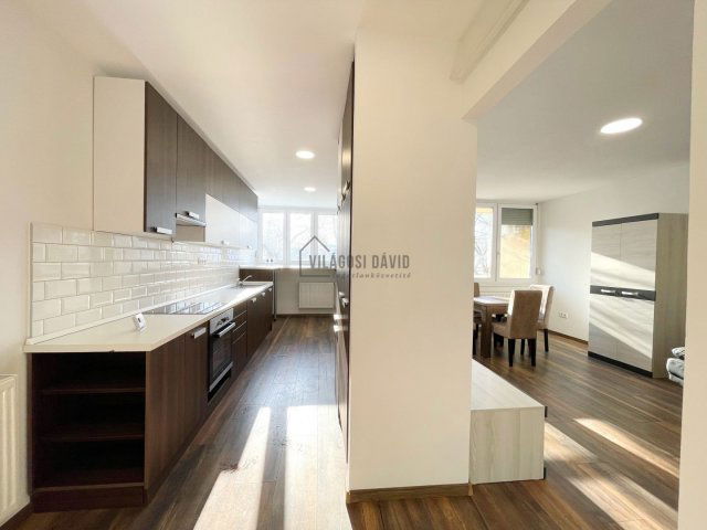 Eladó téglalakás, Debrecenben 87 M Ft, 2 szobás