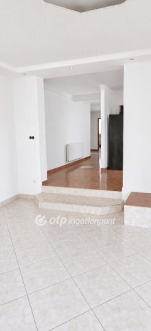 Eladó családi ház, Egerbaktán 72.9 M Ft, 4+1 szobás