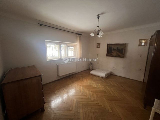 Eladó téglalakás, Budapesten, II. kerületben 73 M Ft, 3 szobás