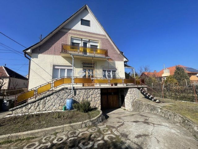 Eladó családi ház, Diósdon 138.9 M Ft, 1 szobás