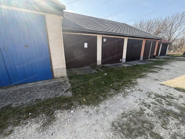 Eladó garázs, Tatabányán 8.9 M Ft / költözzbe.hu