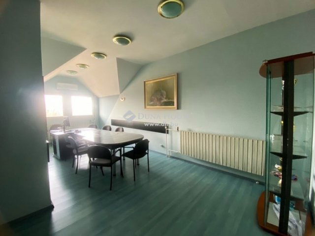 Eladó iroda, Vértesszőlősön 425 M Ft / költözzbe.hu