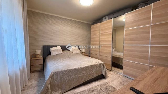 Eladó ikerház, Budapesten, XVIII. kerületben 102 M Ft, 3 szobás