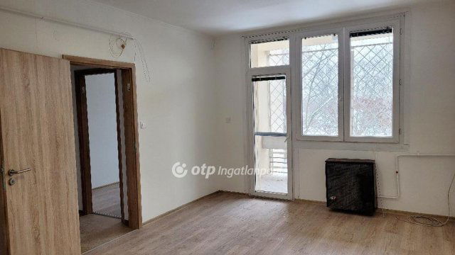 Eladó téglalakás, Budapesten, XXI. kerületben 49.9 M Ft