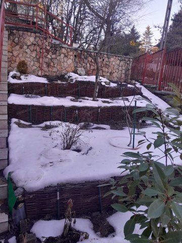 Eladó nyaraló, Lakitelken 42 M Ft, 4 szobás