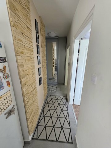 Eladó panellakás, Pécsett 46.9 M Ft, 2 szobás