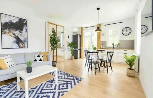 Eladó téglalakás, Budapesten, XII. kerületben, Németvölgyi úton