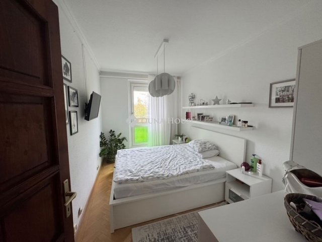 Eladó panellakás, Budapesten, XVI. kerületben 98.9 M Ft, 4 szobás