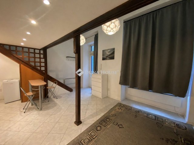 Eladó téglalakás, Budapesten, V. kerületben, Havas utcában