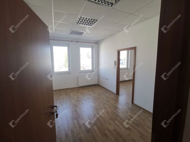 Kiadó iroda, Nagykanizsán 105 E Ft / hó, 2 szobás