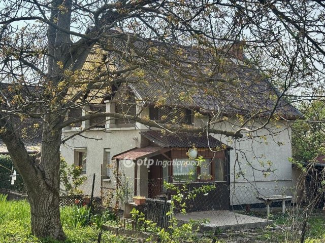 Eladó telek, Budajenőn 75 M Ft / költözzbe.hu