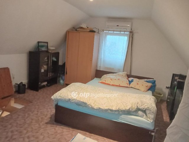 Eladó családi ház, Érden 70 M Ft, 4 szobás