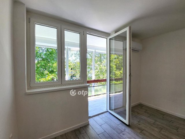 Eladó téglalakás, Fonyódon 45 M Ft, 1 szobás