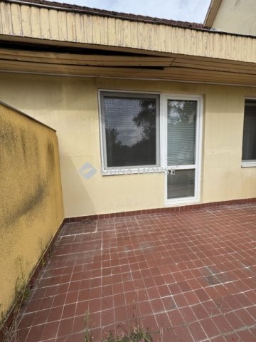 Eladó panellakás, Berhidán 35.99 M Ft, 2 szobás