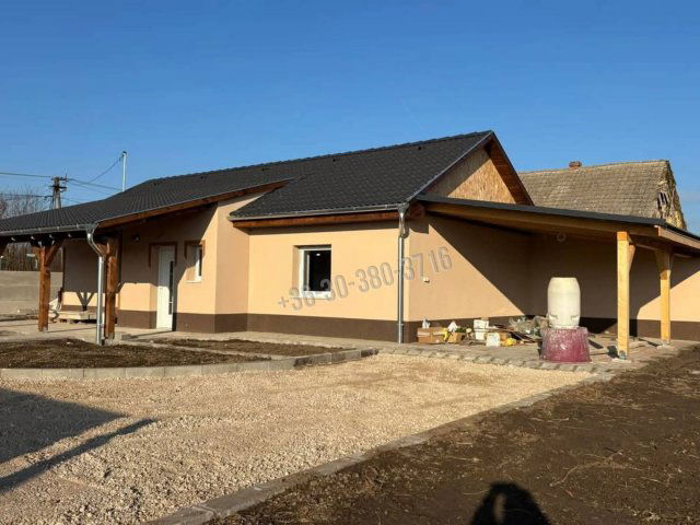 Eladó családi ház, Daruszentmiklóson 27.3 M Ft, 2 szobás