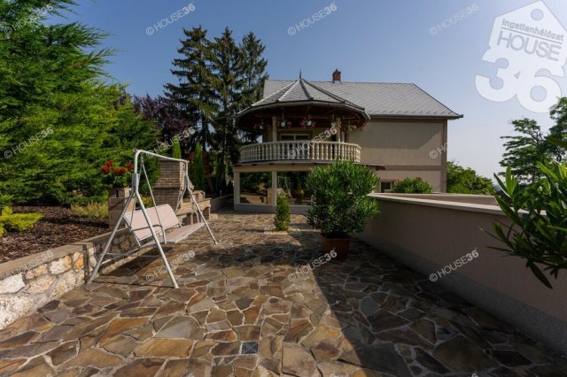 Eladó ipari ingatlan, Szekszárdon 299 M Ft / költözzbe.hu