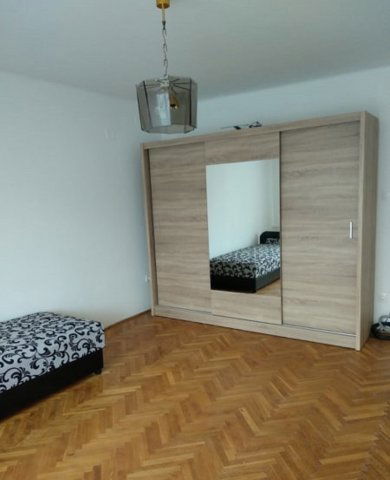 Kiadó téglalakás, albérlet, Debrecenben 200 E Ft / hó