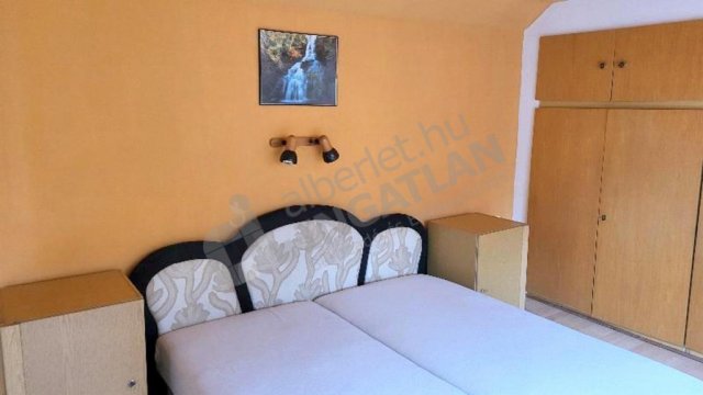 Kiadó családi ház, albérlet, XVIII. kerületben, Nemes utcában