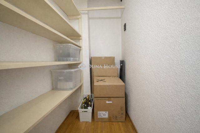 Eladó téglalakás, Budapesten, XI. kerületben 109 M Ft, 2 szobás