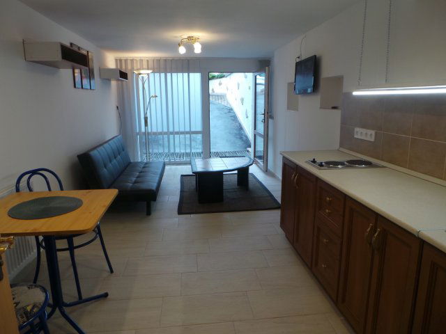 Kiadó téglalakás, albérlet, Egerben 130 E Ft / hó, 2 szobás