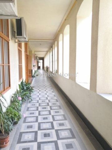 Eladó téglalakás, Budapesten, VI. kerületben 135 M Ft, 3 szobás