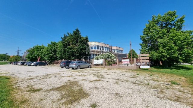 Kiadó ipari ingatlan, Székesfehérvárott 250 E Ft / hó