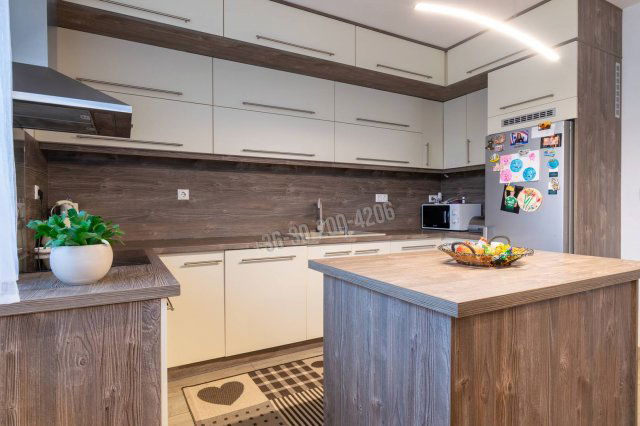 Eladó családi ház, Halászin 118 M Ft, 4 szobás