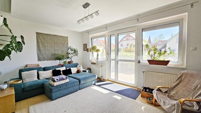 Kiadó sorház, albérlet, Csömörön, Hunyadi János utcában