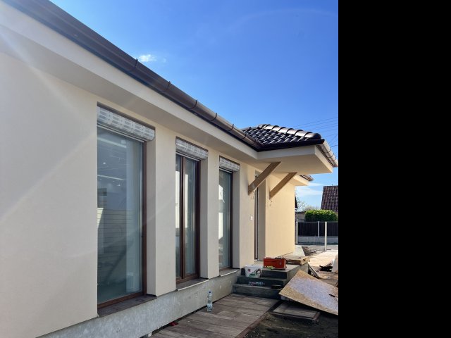Eladó családi ház, Debrecenben 125 M Ft, 4 szobás