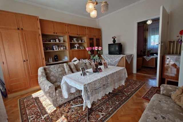 Eladó sorház, Nagykőrösön 39.99 M Ft, 3 szobás