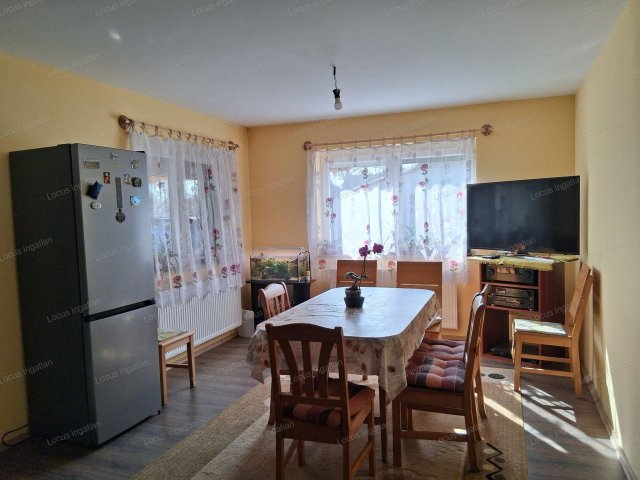 Eladó családi ház, Törökszentmiklóson 42 M Ft, 4 szobás