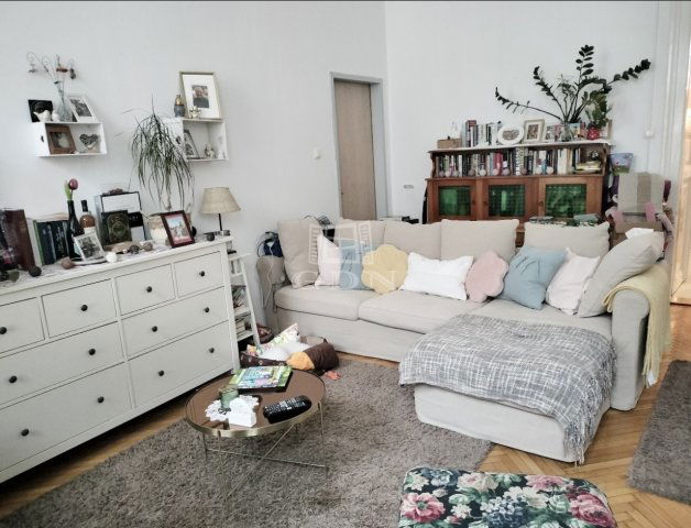 Eladó téglalakás, Budapesten, VIII. kerületben, Bezerédj utcában