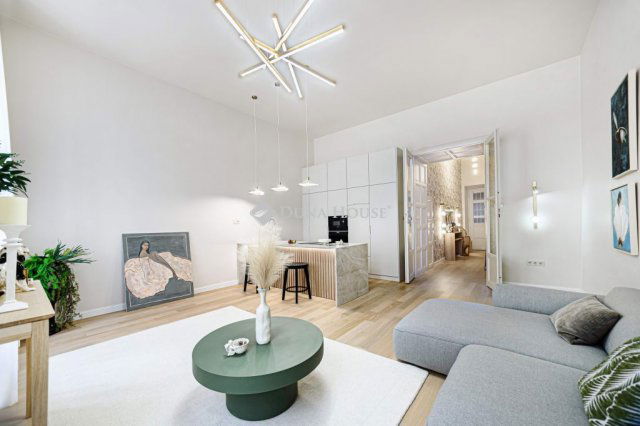 Eladó téglalakás, Budapesten, V. kerületben 176.5 M Ft, 2 szobás