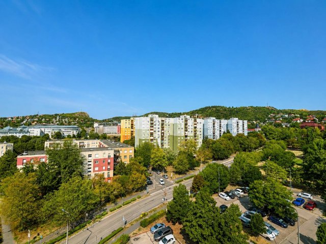 Eladó téglalakás, Budaörsön 64.9 M Ft, 1+2 szobás
