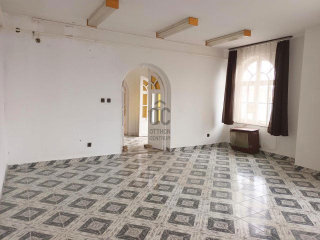 Kiadó ipari ingatlan, Zalaszentgróton 200 E Ft / hó