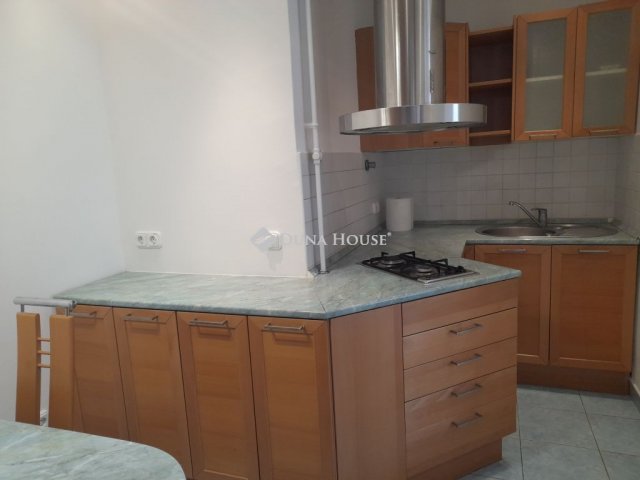 Eladó téglalakás, Budapesten, XII. kerületben, Lejtő úton