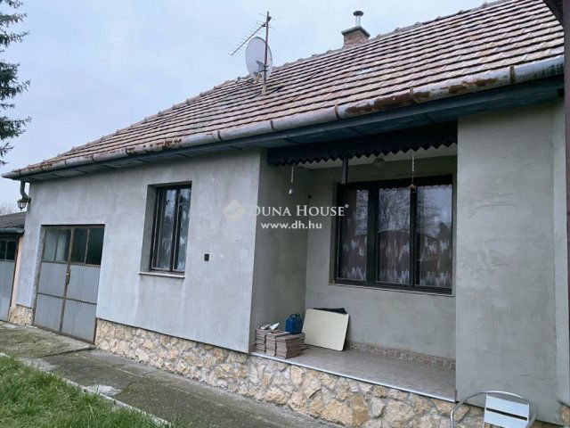 Eladó családi ház, Heréden 55 M Ft, 3+2 szobás