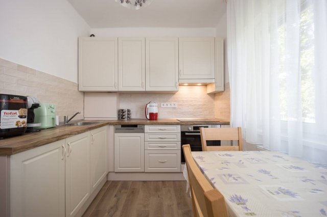 Eladó téglalakás, Diósjenőn 45.9 M Ft, 3 szobás