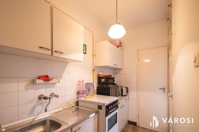 Eladó téglalakás, Hódmezővásárhelyen 39.99 M Ft, 3 szobás