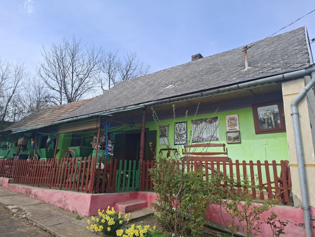 Eladó családi ház, Szakcson 7 M Ft, 2 szobás