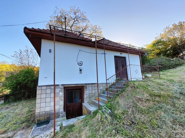 Eladó családi ház, Varbócon 14.9 M Ft, 1+1 szobás