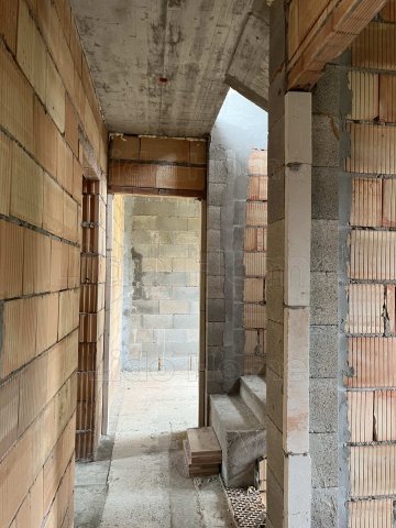 Eladó családi ház, Győrújbaráton 205 M Ft, 4 szobás