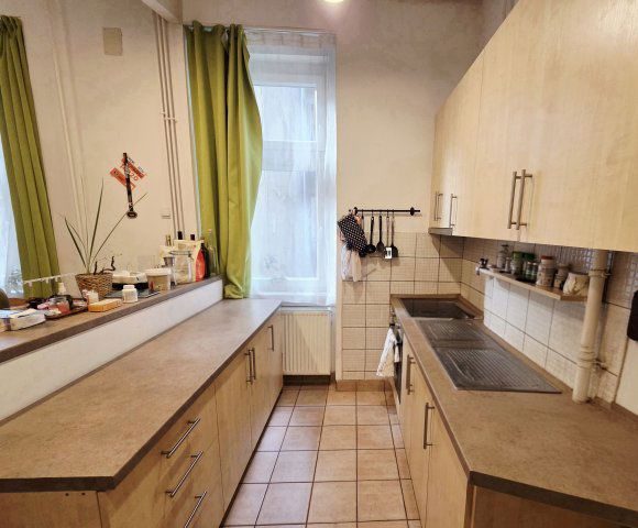 Eladó téglalakás, III. kerületben, Pacsirtamező utcában