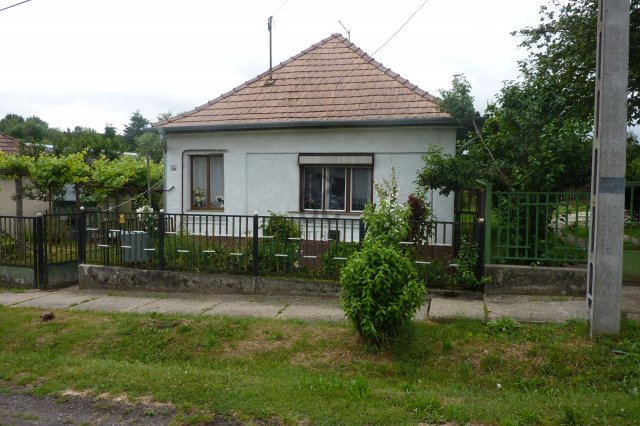 Eladó családi ház, Nógrádon 49.9 M Ft, 2 szobás