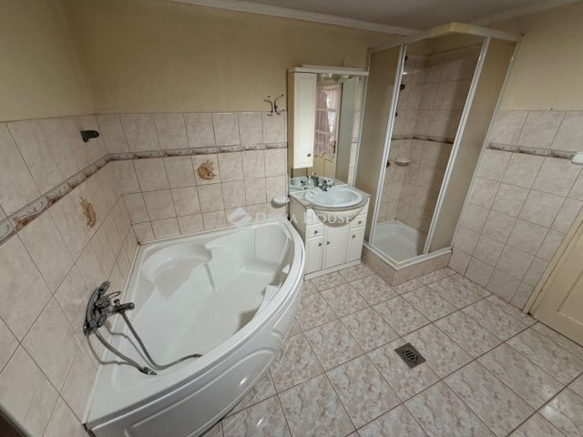 Eladó családi ház, Tiszaalpáron 34.99 M Ft, 3 szobás
