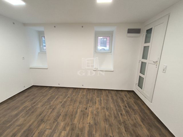 Kiadó üzlethelyiség, Budapesten, IX. kerületben 140 E Ft / hó