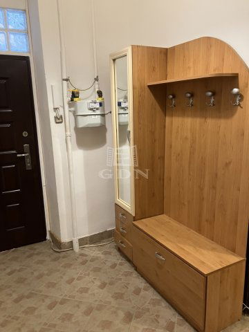 Eladó téglalakás, Budapesten, VI. kerületben 79 M Ft, 1+1 szobás