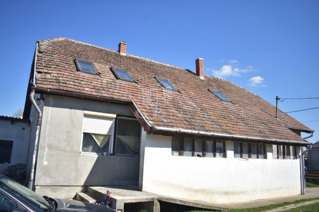 Eladó családi ház, Kisunyomon 52 M Ft, 6 szobás
