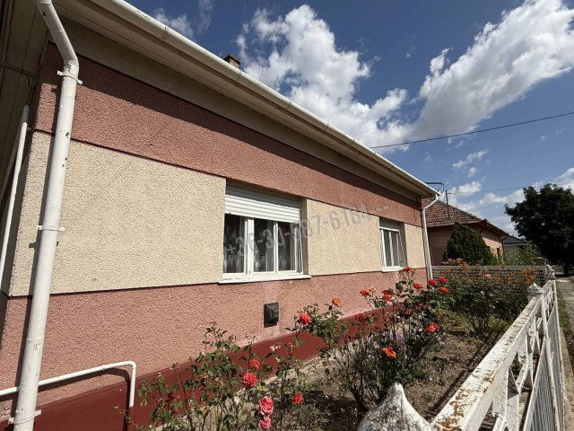 Eladó családi ház, Püspökladányban 31 M Ft, 2+1 szobás